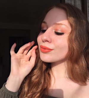 Creamsicle delight! This is THE perfect soft glam makeup look for both Spring, and Summer :)
http://theyeballqueen.blogspot.com/2017/04/springy-orange-creamiscle-soft-glam.html
