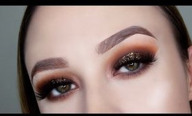 ABH Norvina Palette Holiday Makeup Tutorial #11