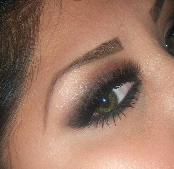 Brown Smokey Eye For Green Eyes | Nancy B.'s (NancyBautistaMUA) Photo ...