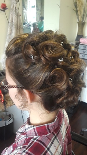 Bridal hair by Christy Farabaugh  