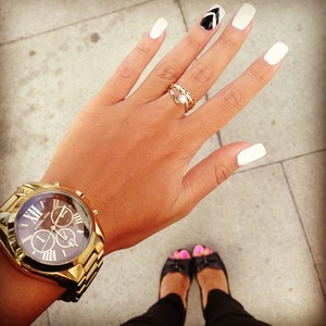 White and black nails