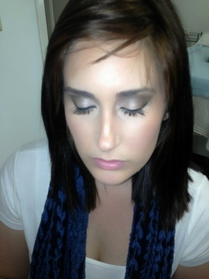 Makeup i did on a client,i used dinar airbrush kit and Naked 2 palette for her eyes :)