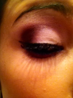 Smoky eye using MAC Eyeshadows and a light purple pigment from MAC. Great for everyday and special occasions! 