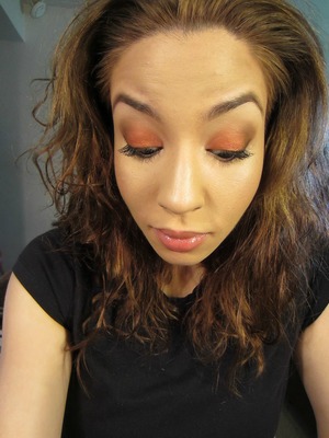 a look with me using my mac eyeshadow in coppering and my wnw wild palette vanity. 
link to my video on youtube: 
http://www.youtube.com/watch?v=5y5eCEFLGfc