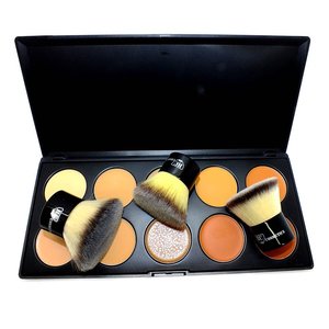 Royal Care Cosmetics Contour and Blush Set www.rc-cosmetics.com brush cleaning glove pro and camp palette