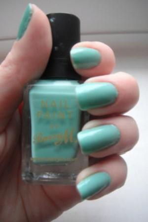 Love this colour, great coverage! Barry M in 304 - Mint Green