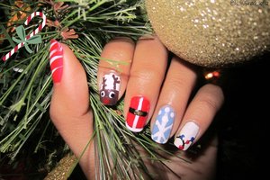 http://50shadesoflizxo.blogspot.com/2014/12/christmas-nail-art-2.html