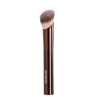 Hourglass Ambient Soft Glow Foundation Brush