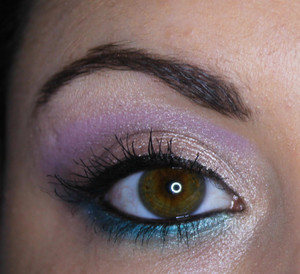 Done using Soap & Glory's 'Off the Wallflower' palette.