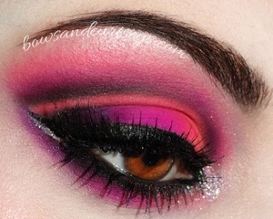 WOWZA! Ronnie of Bows and Curtseys has outdone herself again with this gorgeous look featuring our Chloe lash! Check out her full post and products used here: http://bit.ly/1aVNPfI