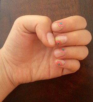 Gel nails for summer 