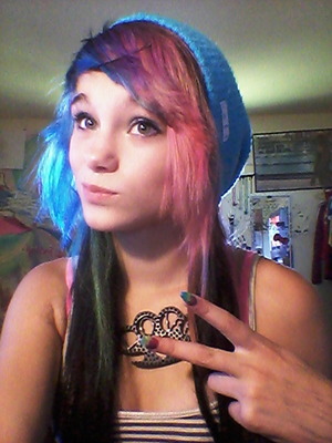 Rawr new blue and pink hair!! 