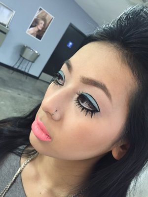 Twiggy inspired makeup