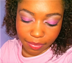 Pink Valentine's Day makeup

http://www.youtube.com/watch?v=Je60v2PPKwI