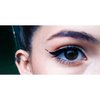 Winged eyeliner with 3 dots