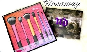 Urban Decay vice 2 palette and Real Techniques brushes Giveaway Winner!