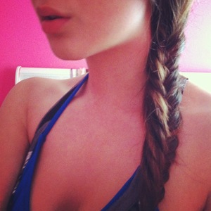 i wore this to the beach, it's a super messy fishtail! :)