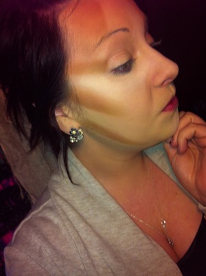 This is my daily contouring process, before all blended out :)