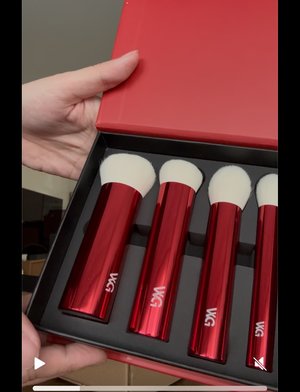 Photo of product included with review by shaima s.