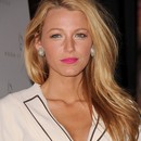 Blake lively HOT PINK lipstick