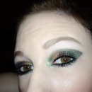 smokey green eye 