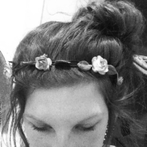 Love this look. Literally takes me to seconds. Awesome for school! Headband is from Claire's! 