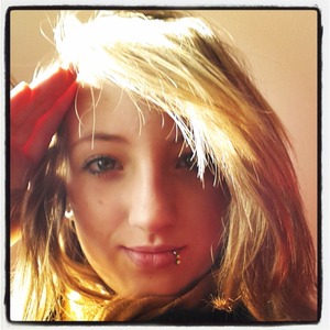 i love the way my hair turns so light when the sun shines