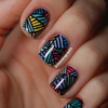 Freehand geometric nails