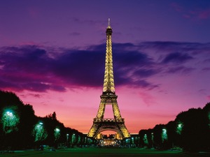 Paris <3 Eiffel tower My dream to go there <3