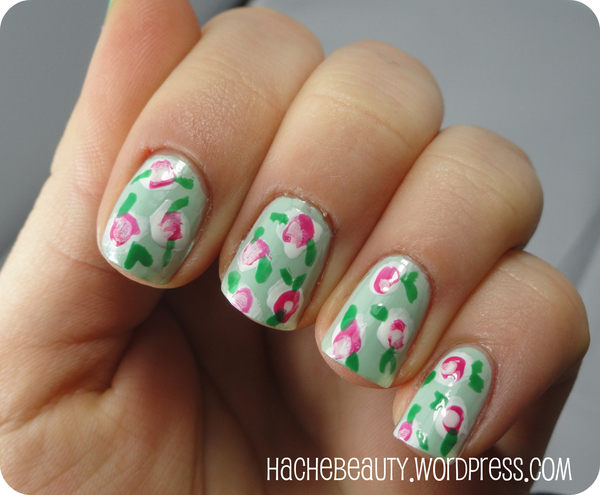 Uñas floreadas / Vintage Nails | Lau B.'s (hachebeauty) Photo | Beautylish