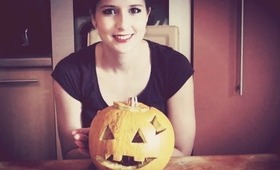 Pumpkin Carving with Frecklescheer