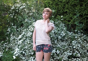 OOTD: shirt and shorts from JcPenney. Florals are so in this Summer! Anyone else embracing the floral trend? 