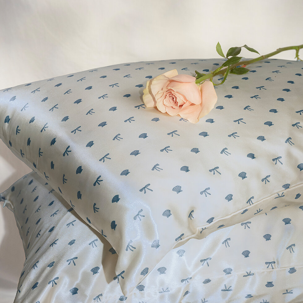 Kitsch Satin Pillowcase in Pearlized Cream & Coastal Blue Print