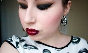 LOOK: BOLD CAT EYE AND VAMPY LIP