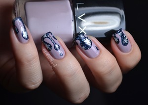 "Galazy" drip nails. Not the usual galaxy nail art but a simpler variation of it!