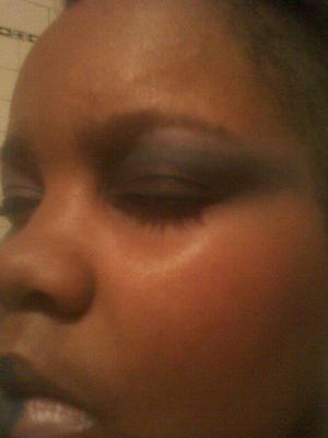 smokey black and blue contoure