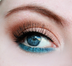 Summer inspired eyes using the Mary Kay Cream Eye Colors in Apricot Twist, and Coastal Blue. Review of these eye bases is on my blog. x