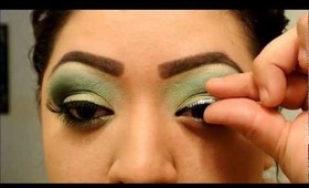 Dramatic St. Patties Day makeup look