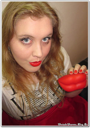 Pencil lipstick by Boticario (Brazil) http://cheiadecharme.blog.br/lapis-batom-vermelho-boticario/