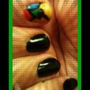 Black nails and rainbow <3