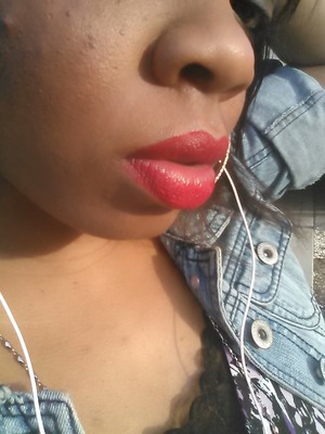 red lips with mac cherry lip liner