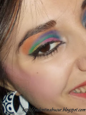 http://valentinabucur.blogspot.com/2012/01/lotd-rainbow-make-up-using-120.html