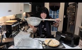 Cooking with Lexi: Olive Bread