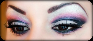 Gothic style shadow and liner