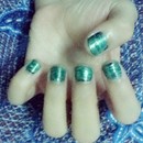 My Nail In Green White Sweep