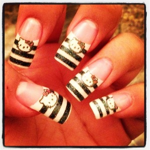 I miss my Hello Kitty nails 