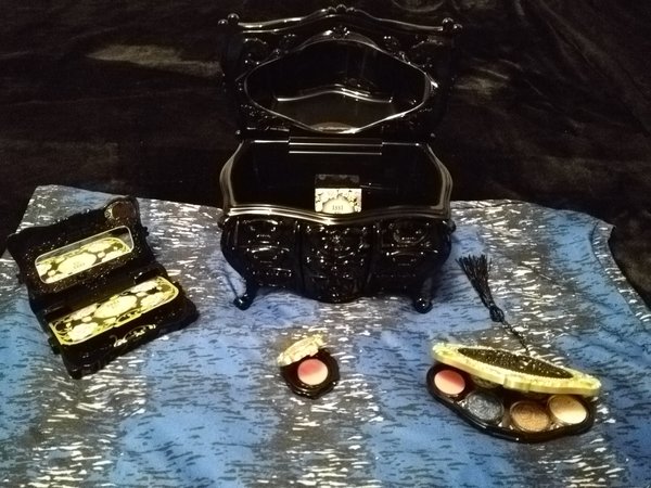 Anna Sui Beauty Box A | Beautylish
