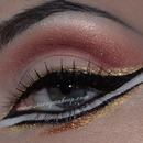 Graphic liner