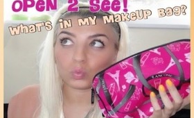 ✩✩What's in my Makeup Bag⁈✩✩