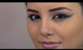 Makeup Tutorial: Seafoam Green Cat Eye